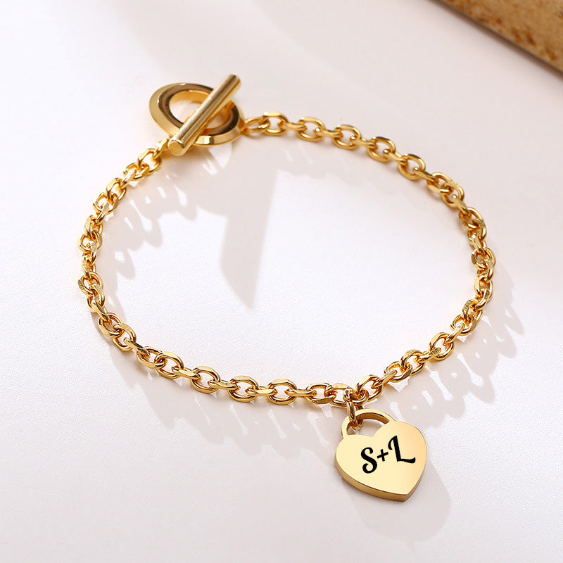 Armkette "Love" aus Edelstahl, Gold, mit Herz Anhänger, Gravur der Initialen, Herzförmiger Anhänger, Gravur