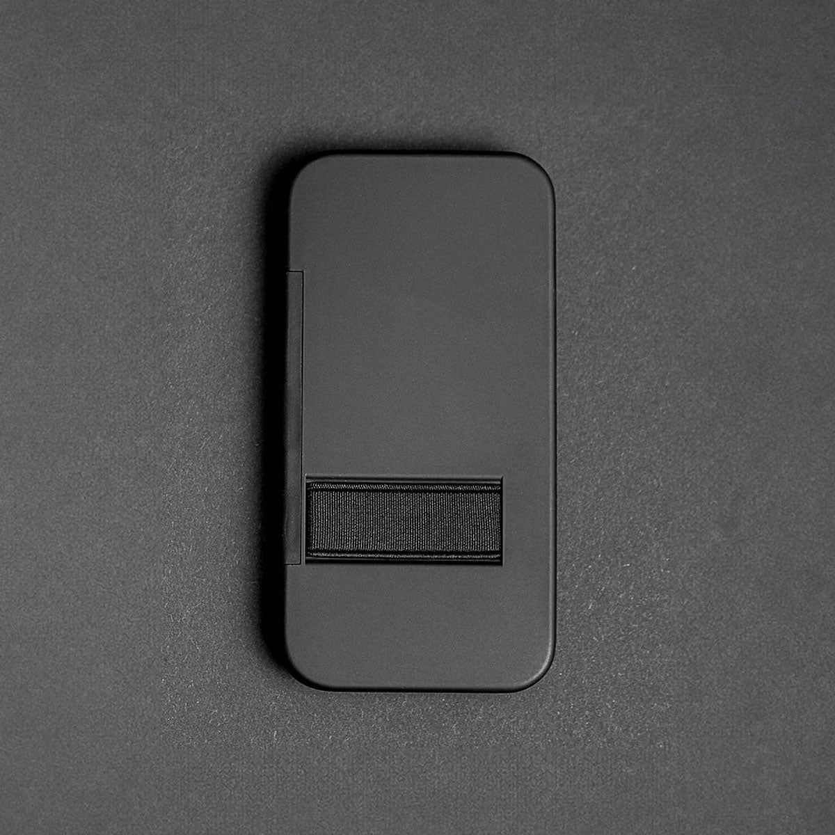 Étui pour iPhone Klak. Se ferme automatiquement. Avec gravure gratuite