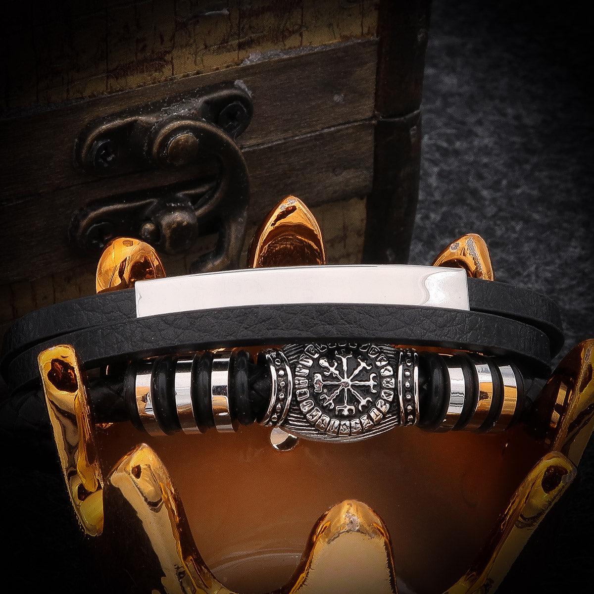 Bracelet en cuir "Ragnar" avec gravure et aspect runique