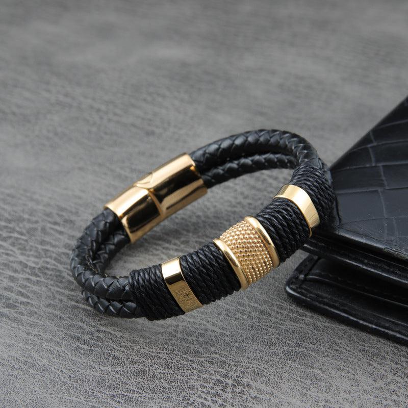 Lederarmband "Trio Charming" aus geflochtenem Leder mit Edelstahl-Charms